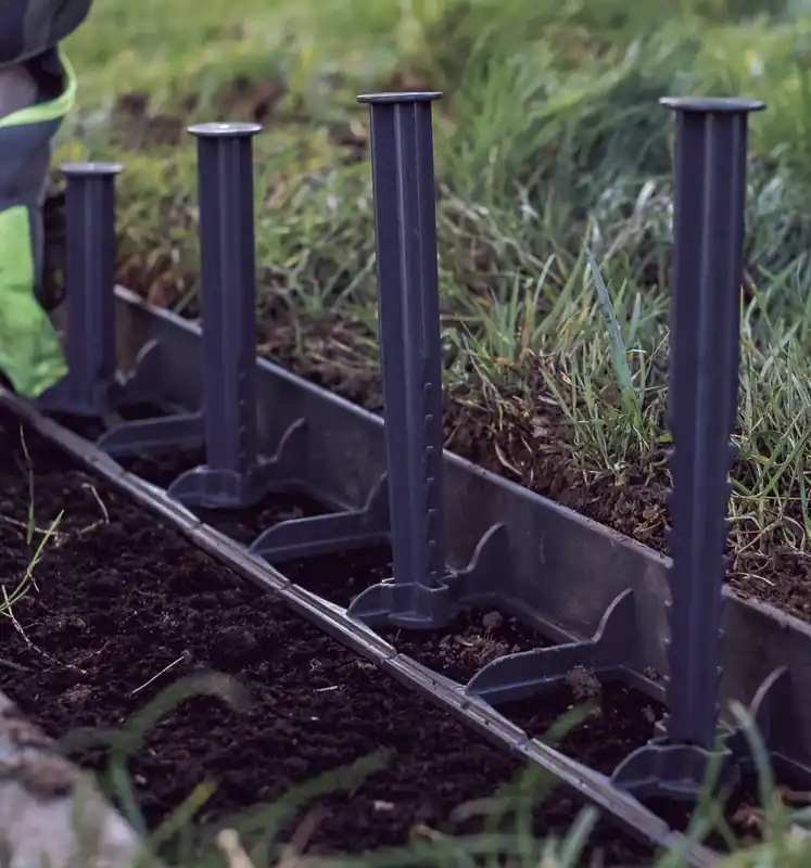 Prémium Nortene Borderkit Flexi műanyag ágyás-, és gyepszegély szett